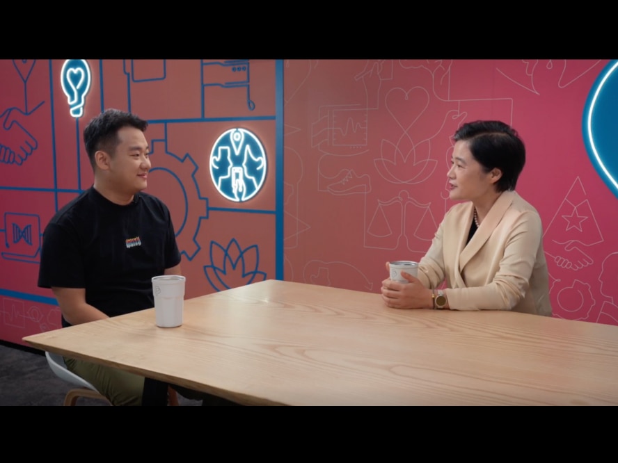 那些年轻人们的第一桶金 | 从键盘出发，敲开世界的大门